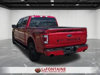 Ford F-150 2023 4x4 Lariat 4 puertas SuperCrew 5.5 pies. SB