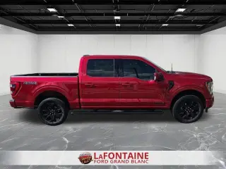 Ford F-150 2023 4x4 Lariat 4 puertas SuperCrew 5.5 pies. SB