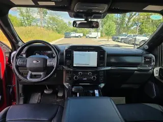 Ford F-150 2023 4x4 Lariat 4 puertas SuperCrew 5.5 pies. SB
