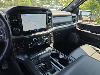 Ford F-150 2024 4x4 Lariat 4 puertas SuperCrew 6.5 pies. SB
