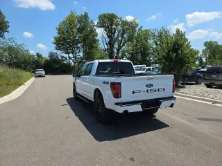 Ford F-150 2024 4x4 Lariat 4 puertas SuperCrew 6.5 pies. SB