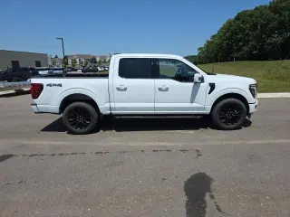 Ford F-150 2024 4x4 Lariat 4 puertas SuperCrew 6.5 pies. SB