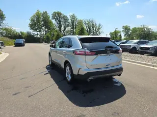 Ford Edge 2019 SEL 4dr Crossover