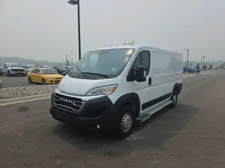 Ram ProMaster 2025 Tradesman 2500 136 WB 3dr Low Roof Cargo Van sin Asiento Pasaje