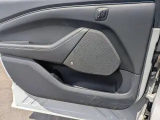 Ford Mustang Mach-E 2023 Premium 4p SUV