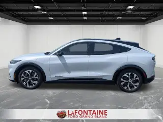 Ford Mustang Mach-E 2023 Premium 4p SUV