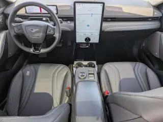 Ford Mustang Mach-E 2023 Premium 4p SUV