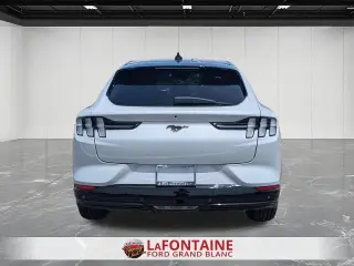 Ford Mustang Mach-E 2023 Premium 4p SUV
