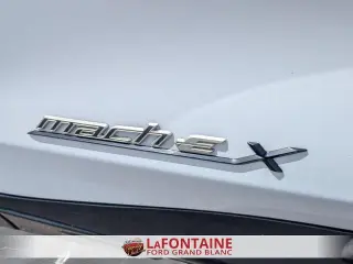 Ford Mustang Mach-E 2023 Premium 4p SUV