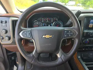 Chevrolet Silverado 1500 2017 4x4 High Country 4p Crew Cab 5.8 ft. CB