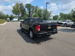 Chevrolet Silverado 1500 2017 4x4 High Country 4p Crew Cab 5.8 ft. CB