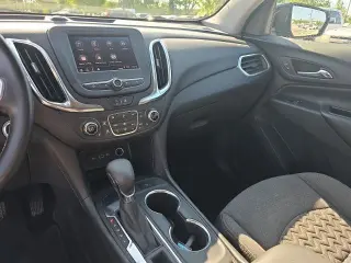 Chevrolet Equinox 2023 LT 4p SUV con 1LT