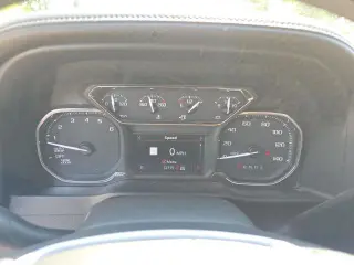 GMC Sierra 1500 2019 4x4 SLT 4p Cabina de Tripulación 5.8 ft. SB