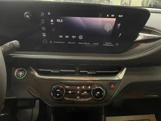 Buick Envista 2025 Preferred 4p Crossover