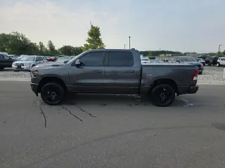 Ram 1500 2020 4x4 Lone Star 4dr Crew Cab 5.6 ft. SB Pickup
