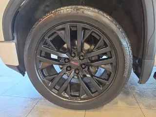 GMC Sierra 1500 2021 4x4 Denali 4 puertas Cabina Crew 5.8 pies. SB