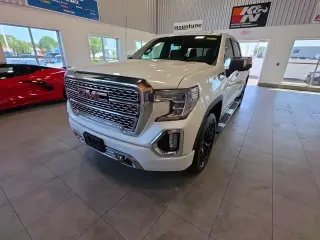GMC Sierra 1500 2021 4x4 Denali 4 puertas Cabina Crew 5.8 pies. SB