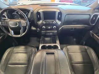 GMC Sierra 1500 2021 4x4 Denali 4 puertas Cabina Crew 5.8 pies. SB