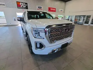 GMC Sierra 1500 2021 4x4 Denali 4 puertas Cabina Crew 5.8 pies. SB