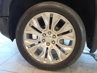 GMC Sierra 1500 2020 4x4 Denali 4 puertas Cabina Crew 5.8 pies. SB