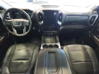 GMC Sierra 1500 2020 4x4 Denali 4 puertas Cabina Crew 5.8 pies. SB
