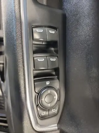 GMC Sierra 1500 2023 4x4 Elevation 4 puertas Cabina Crew 5.8 pies. SB