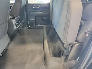 GMC Sierra 1500 2023 4x4 Elevation 4 puertas Cabina Crew 5.8 pies. SB