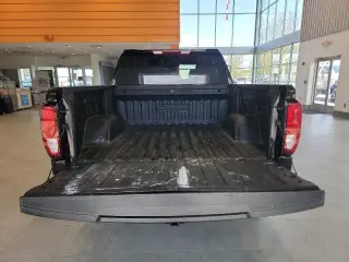 GMC Sierra 1500 2023 4x4 Elevation 4 puertas Cabina Crew 5.8 pies. SB