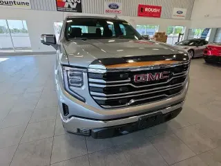 GMC Sierra 1500 2025 4x4 SLT Cabina Crew 4 puertas 5.8 pies. Caja corta