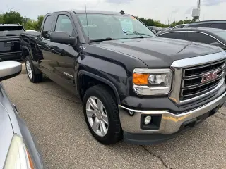 GMC Sierra 1500 2014 4x4 SLE 4 puertas Cabina doble 6.5 pies. SB