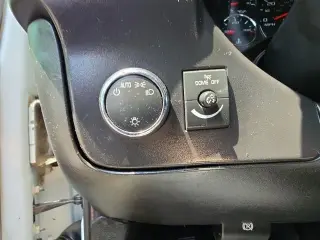 Furgoneta de Carga Extendida GMC Savana 2017 3500 3 puertas
