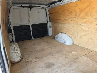 Furgoneta de Carga Extendida GMC Savana 2017 3500 3 puertas
