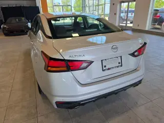 Nissan Altima 2023 2.5 SR 4 puertas Sedan