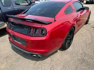 Ford Mustang 2013 V6 2 puertas Fastback