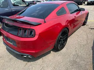 Ford Mustang 2013 V6 2 puertas Fastback