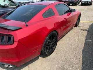 Ford Mustang 2013 V6 2 puertas Fastback