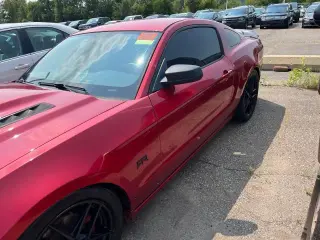 Ford Mustang 2013 V6 2 puertas Fastback