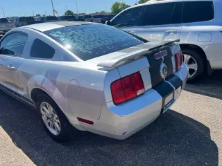 Ford Mustang 2006 V6 Estándar 2 puertas Fastback