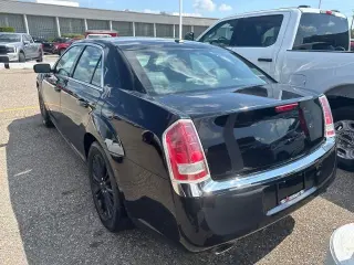 Chrysler 300 2014 AWD Base 4 puertas Sedan