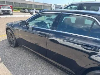 Chrysler 300 2014 AWD Base 4 puertas Sedan