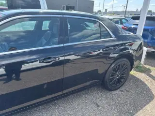 Chrysler 300 2014 AWD Base 4 puertas Sedan