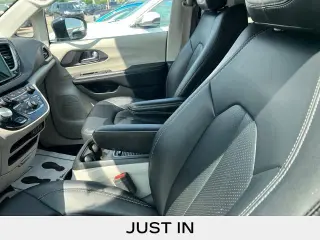 Chrysler Pacifica 2024 Touring L 4 puertas Minivan