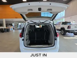 Chrysler Pacifica 2024 Touring L 4 puertas Minivan