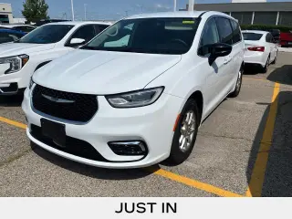 Chrysler Pacifica 2024 Touring L 4 puertas Minivan