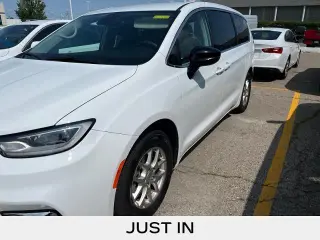 Chrysler Pacifica 2024 Touring L 4 puertas Minivan