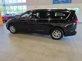Chrysler Pacifica 2026 Select 4 puertas Minivan