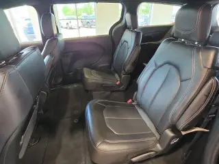Chrysler Pacifica 2026 Select 4 puertas Minivan
