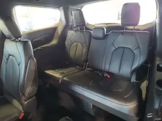 Chrysler Pacifica 2026 Select 4 puertas Minivan