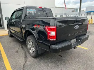 Ford F-150 2018 4x4 XLT 4 puertas SuperCrew 5.5 pies. SB