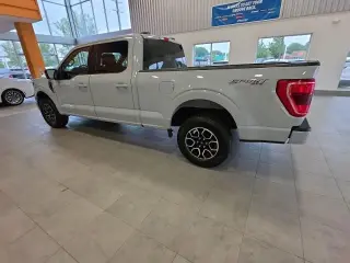Ford F-150 2023 4x4 XLT 4 puertas SuperCrew 5.5 pies. SB
